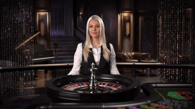 Live casino roulette dealer streamed in real time